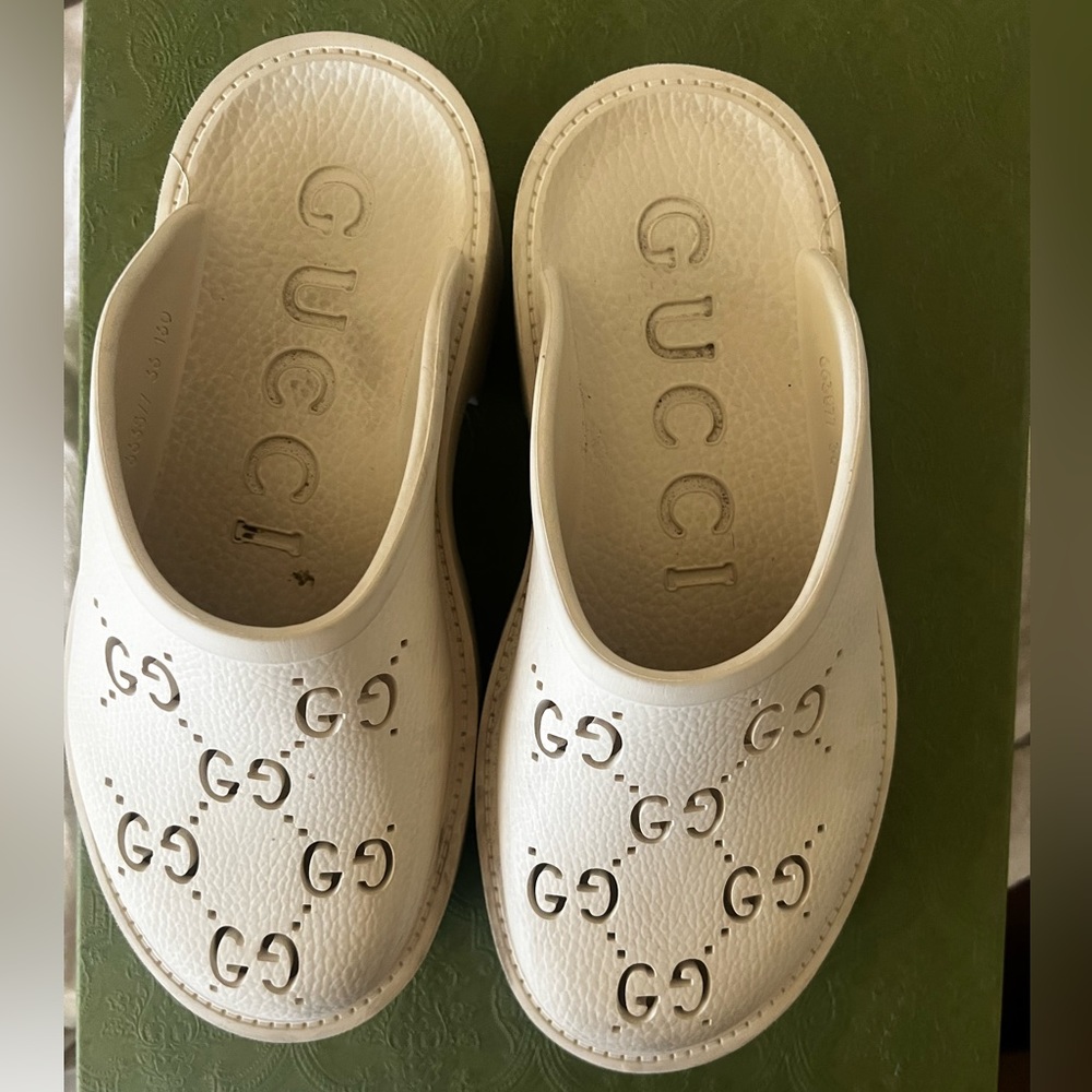 Gucci clogs